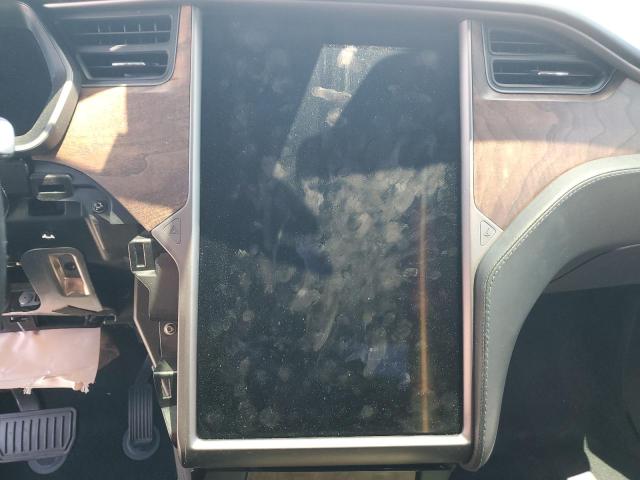 Photo 9 from auction – 2020 TESLA MODEL X with VIN 5YJXCAE29LF306836