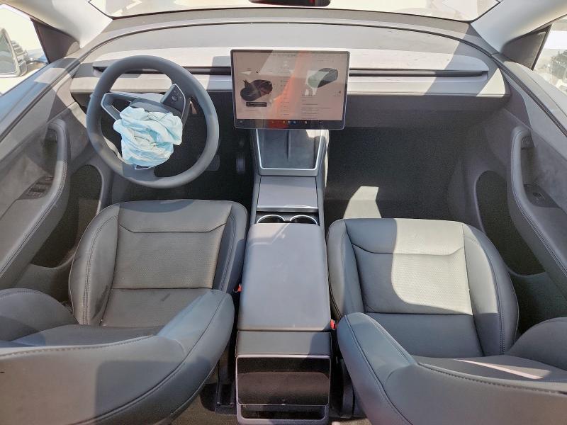 Photo 8 from auction – 2026 TESLA MODEL Y with VIN 7SAYGDED4TA439726