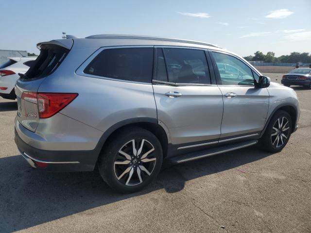 Photo 3 from auction – 2019 HONDA PILOT TOUR with VIN 5FNYF6H90KB008028