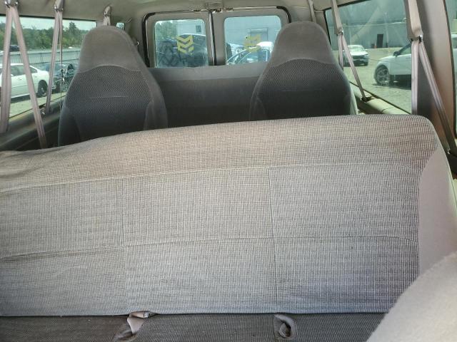 Photo 10 from auction – 2001 FORD ECONOLINE with VIN 1FBSS31L41HA78026