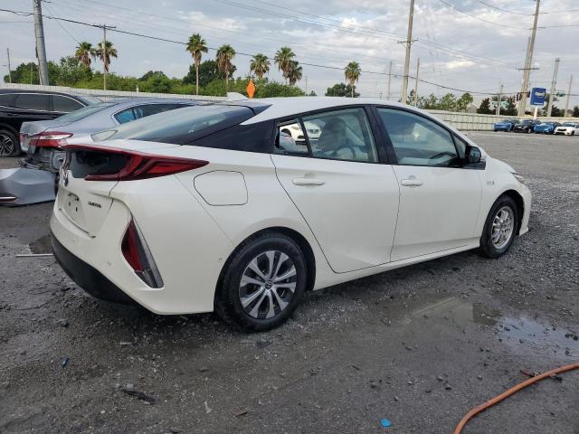 Photo 3 from auction – 2020 TOYOTA PRIUS PRIM with VIN JTDKARFP5L3156584