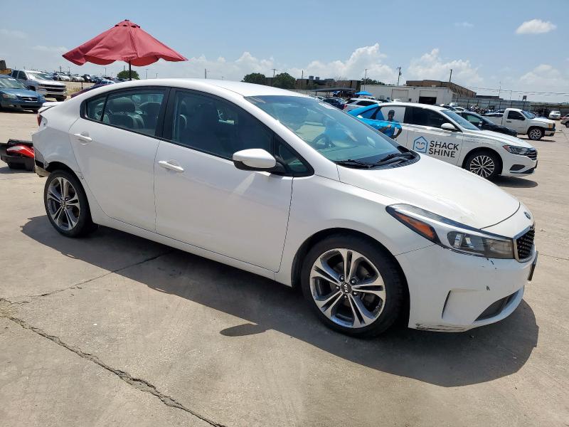 Photo 4 from auction – 2017 KIA FORTE LX with VIN 3KPFL4A77HE074717