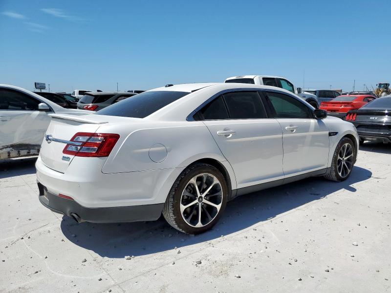 Photo 3 from auction – 2015 FORD TAURUS SHO with VIN 1FAHP2KT9FG105689