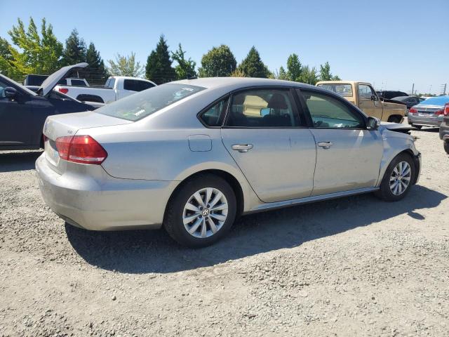 Photo 3 from auction – 2014 VOLKSWAGEN PASSAT S with VIN 1VWAT7A34EC077454