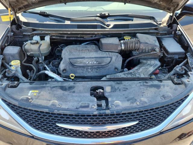 Photo 12 from auction – 2018 CHRYSLER PACIFICA T with VIN 2C4RC1BGXJR124153