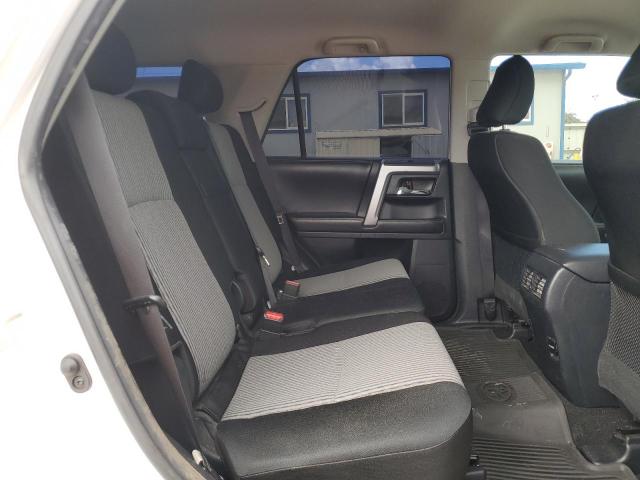 Photo 11 from auction – 2016 TOYOTA 4RUNNER SR5 with VIN JTEZU5JR6G5145400