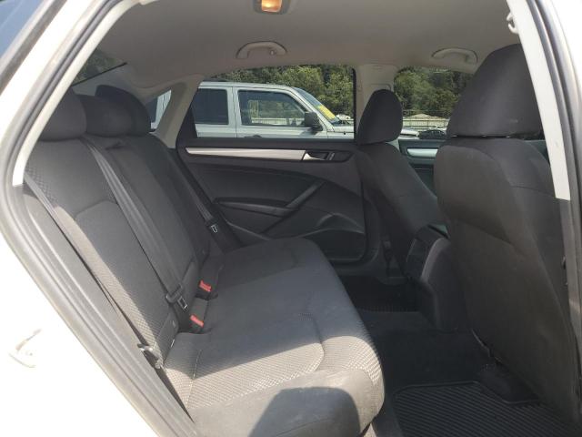 Photo 10 from auction – 2012 VOLKSWAGEN PASSAT S with VIN 1VWAH7A34CC082507