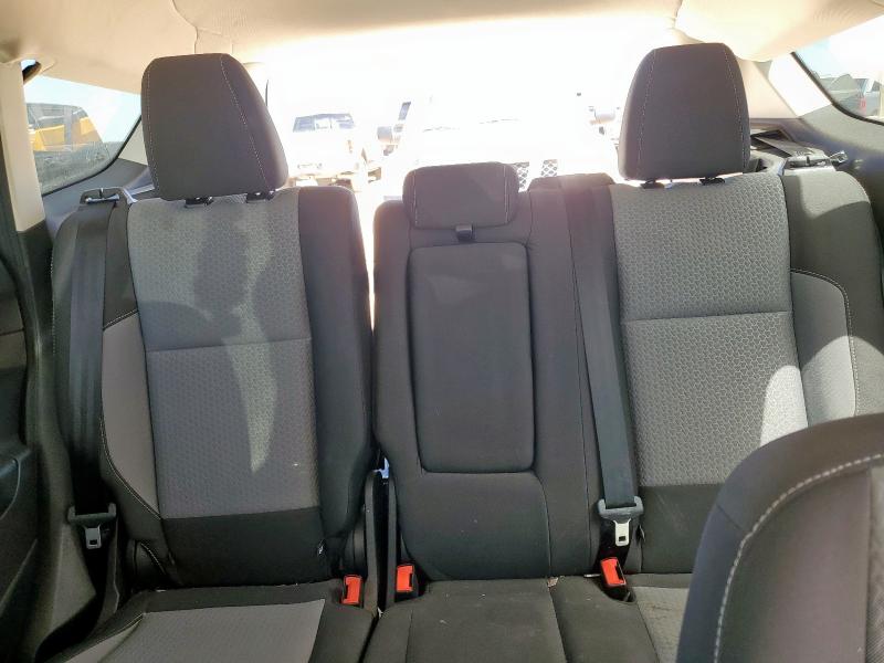 Photo 10 from auction – 2019 FORD ESCAPE SE with VIN 1FMCU9GD3KUC37054