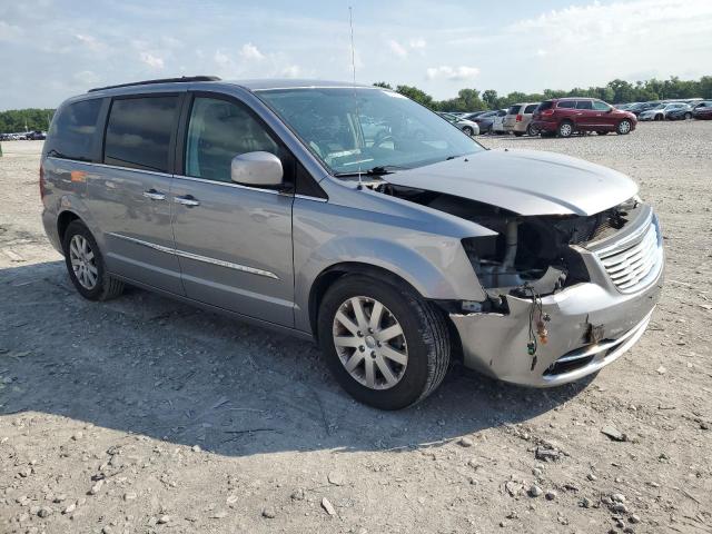 Photo 4 from auction – 2016 CHRYSLER TOWN & COU with VIN 2C4RC1BG8GR121065