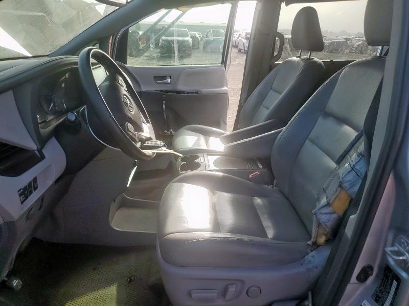 Photo 7 from auction – 2015 TOYOTA SIENNA XLE with VIN 5TDYK3DC2FS664759