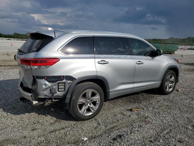 Photo 3 from auction – 2017 TOYOTA HIGHLANDER with VIN 5TDYZRFH6HS227339