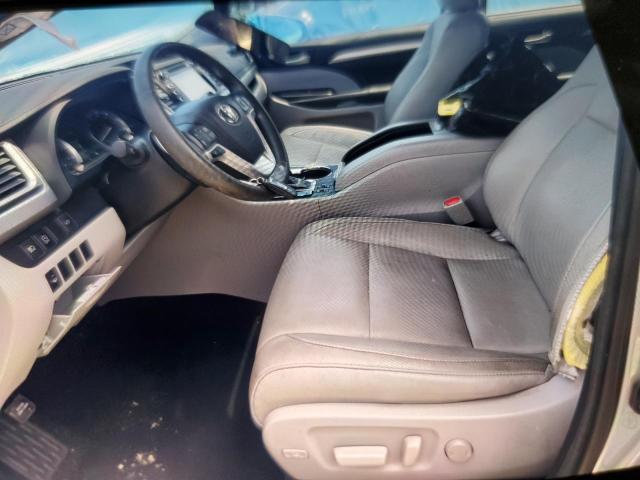 Photo 7 from auction – 2017 TOYOTA HIGHLANDER with VIN 5TDKZRFH9HS517726
