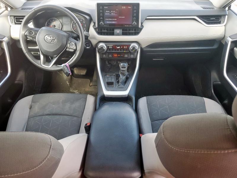Photo 8 from auction – 2021 TOYOTA RAV4 XLE with VIN 2T3P1RFV8MC229919