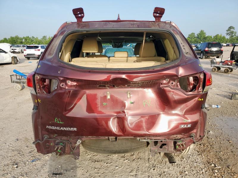 Zdjęcie 6 z aukcji – 2018 TOYOTA HIGHLANDER z VIN 5TDKZRFH3JS282150