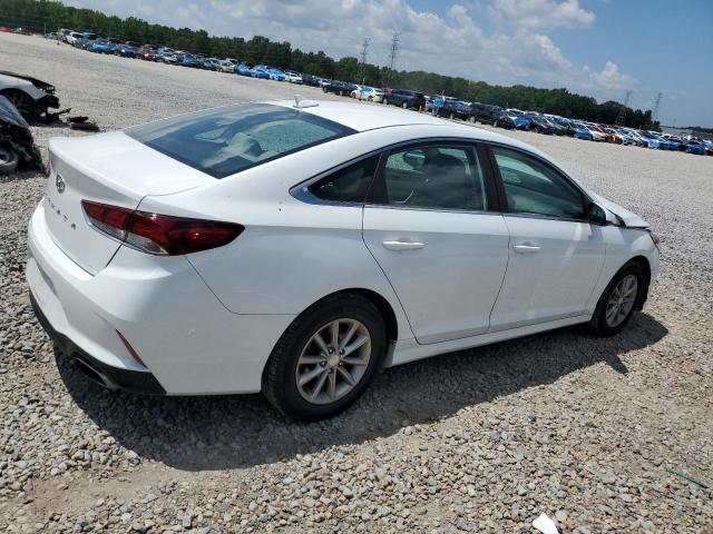 Photo 3 from auction – 2018 HYUNDAI SONATA SE with VIN 5NPE24AF4JH656183