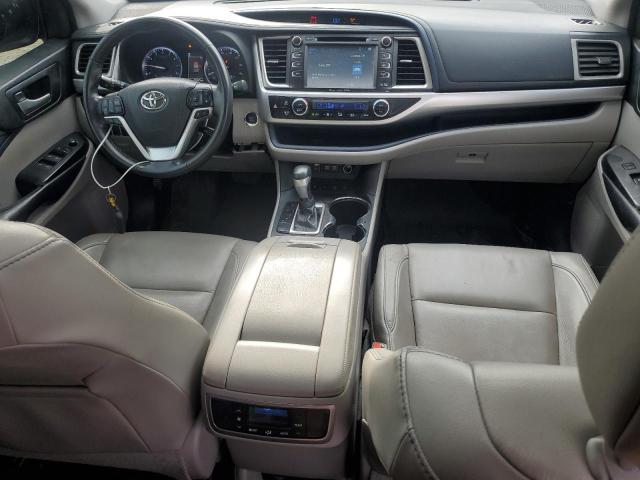 Photo 8 from auction – 2018 TOYOTA HIGHLANDER with VIN 5TDJZRFH9JS556088