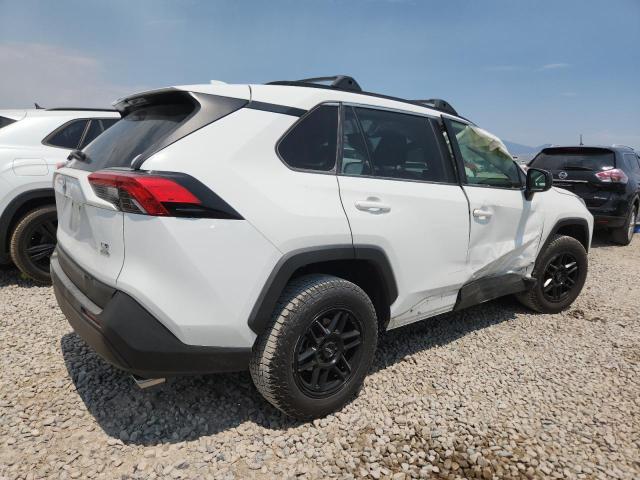 Photo 3 from auction – 2021 TOYOTA RAV4 LE with VIN JTMF1RFV6MD075511