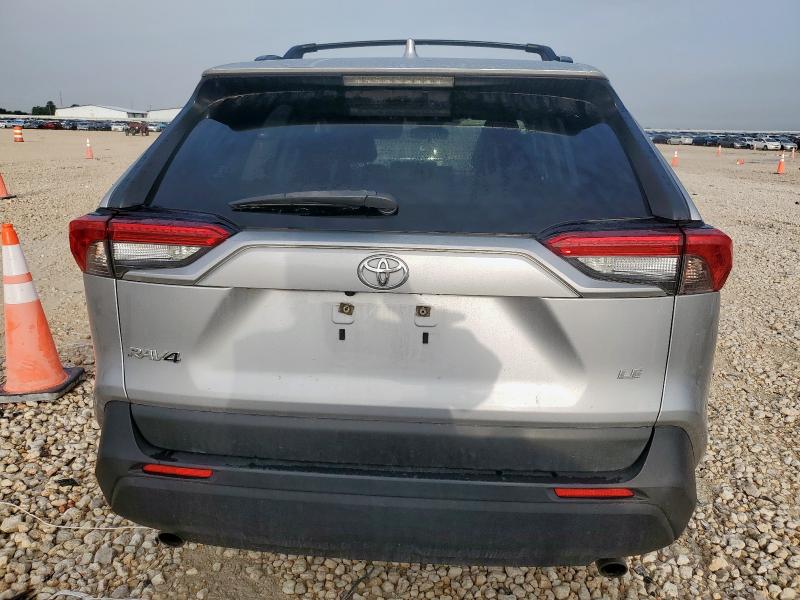 Photo 6 from auction – 2019 TOYOTA RAV4 LE with VIN JTMK1RFV4KD501496