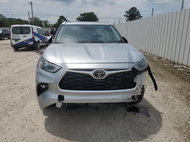 Photo 5 from auction – 2022 TOYOTA HIGHLANDER with VIN 5TDGZRAH5NS101472