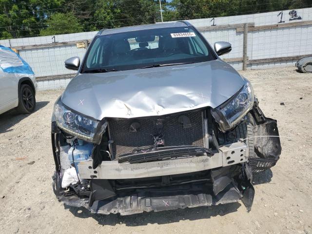 Photo 5 from auction – 2018 TOYOTA HIGHLANDER with VIN 5TDDZRFH8JS891050