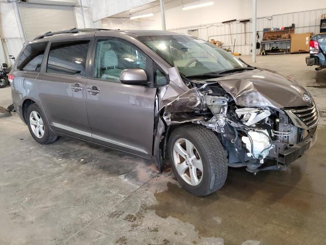 Photo 4 from auction – 2012 TOYOTA SIENNA LE with VIN 5TDKK3DC8CS256316
