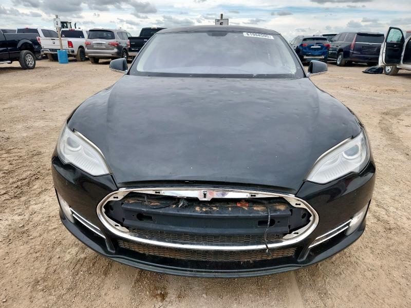 Photo 5 from auction – 2014 TESLA MODEL S with VIN 5YJSA1S12EFP32379