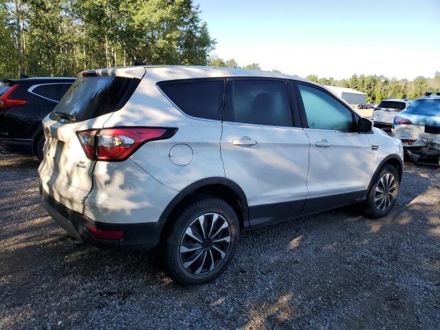 Photo 3 from auction – 2017 FORD ESCAPE SE with VIN 1FMCU9G99HUD97377