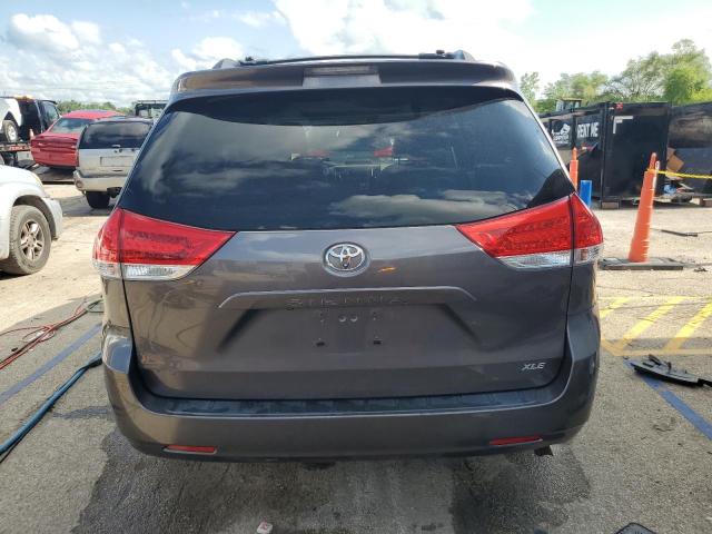 Photo 6 from auction – 2013 TOYOTA SIENNA XLE with VIN 5TDYK3DC2DS363647