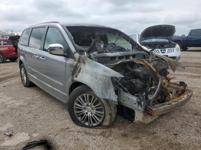 Photo 4 from auction – 2013 CHRYSLER TOWN & COU with VIN 2C4RC1CG5DR585098