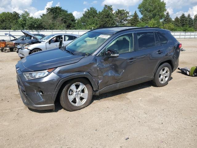 TOYOTA RAV4 XLE 2019 with VIN JTMP1RFV1KD515913 - Photo from auction
