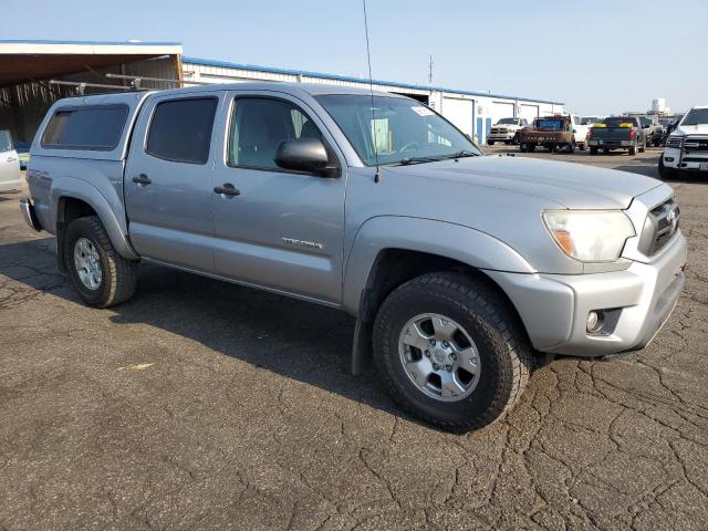 Photo 4 from auction – 2015 TOYOTA TACOMA DOUBLE CAB with VIN 3TMLU4EN2FM204320