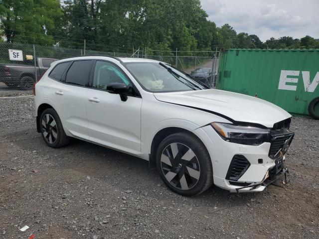 Photo 4 from auction – 2023 VOLVO XC60 PLUS with VIN YV4H60DW8P1363390