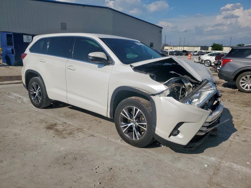 Photo 4 from auction – 2018 TOYOTA HIGHLANDER with VIN 5TDZZRFH9JS239950