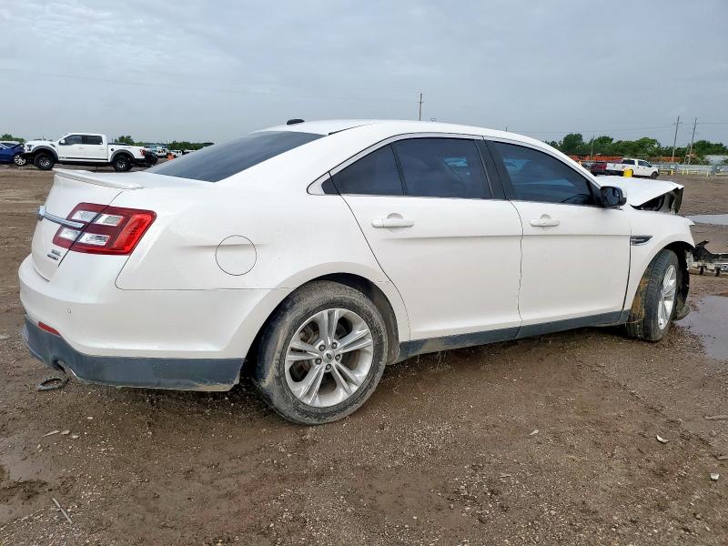 Zdjęcie 3 z aukcji – 2017 FORD TAURUS SEL z VIN 1FAHP2E84HG118165
