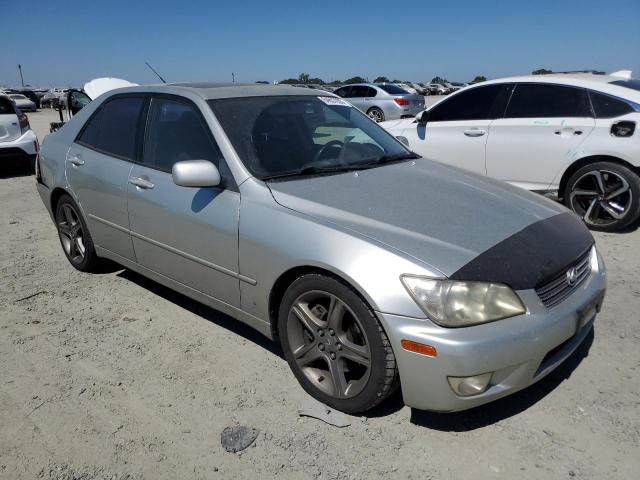 Photo 4 from auction – 2001 LEXUS IS 300 with VIN JTHBD182X10033340