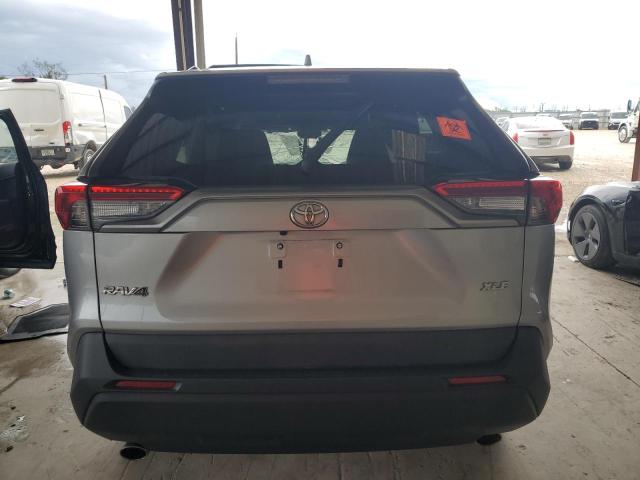Photo 6 from auction – 2020 TOYOTA RAV4 XLE with VIN 2T3W1RFVXLC080648