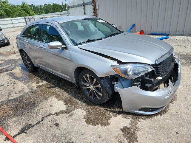 Photo 4 from auction – 2013 CHRYSLER 200 TOURIN with VIN 1C3CCBBG6DN706834