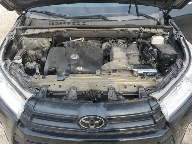 Photo 12 from auction – 2018 TOYOTA HIGHLANDER with VIN 5TDJZRFH9JS556088