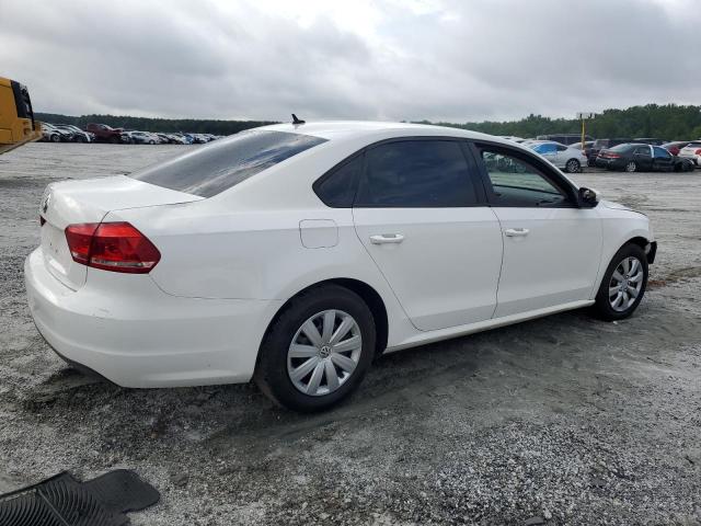 Photo 3 from auction – 2013 VOLKSWAGEN PASSAT S with VIN 1VWAP7A38DC038563
