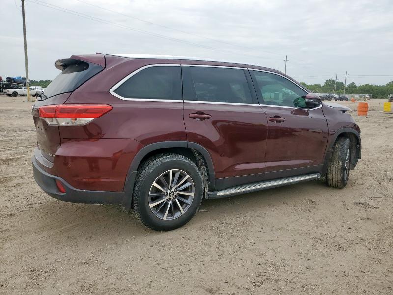 Photo 3 from auction – 2019 TOYOTA HIGHLANDER with VIN 5TDJZRFH0KS999540