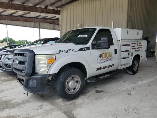 FORD F250 SUPER 2013 مع رقم تعريف المركبة 1FTBF2A69DEA26563 - صورة من المزاد