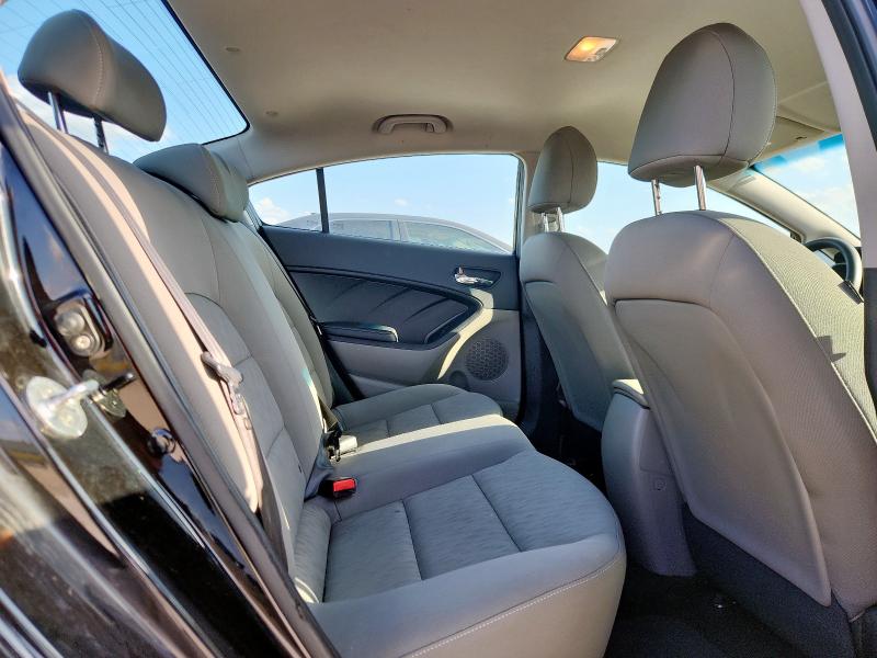 Zdjęcie 10 z aukcji – 2015 KIA FORTE LX z VIN KNAFK4A64F5411005