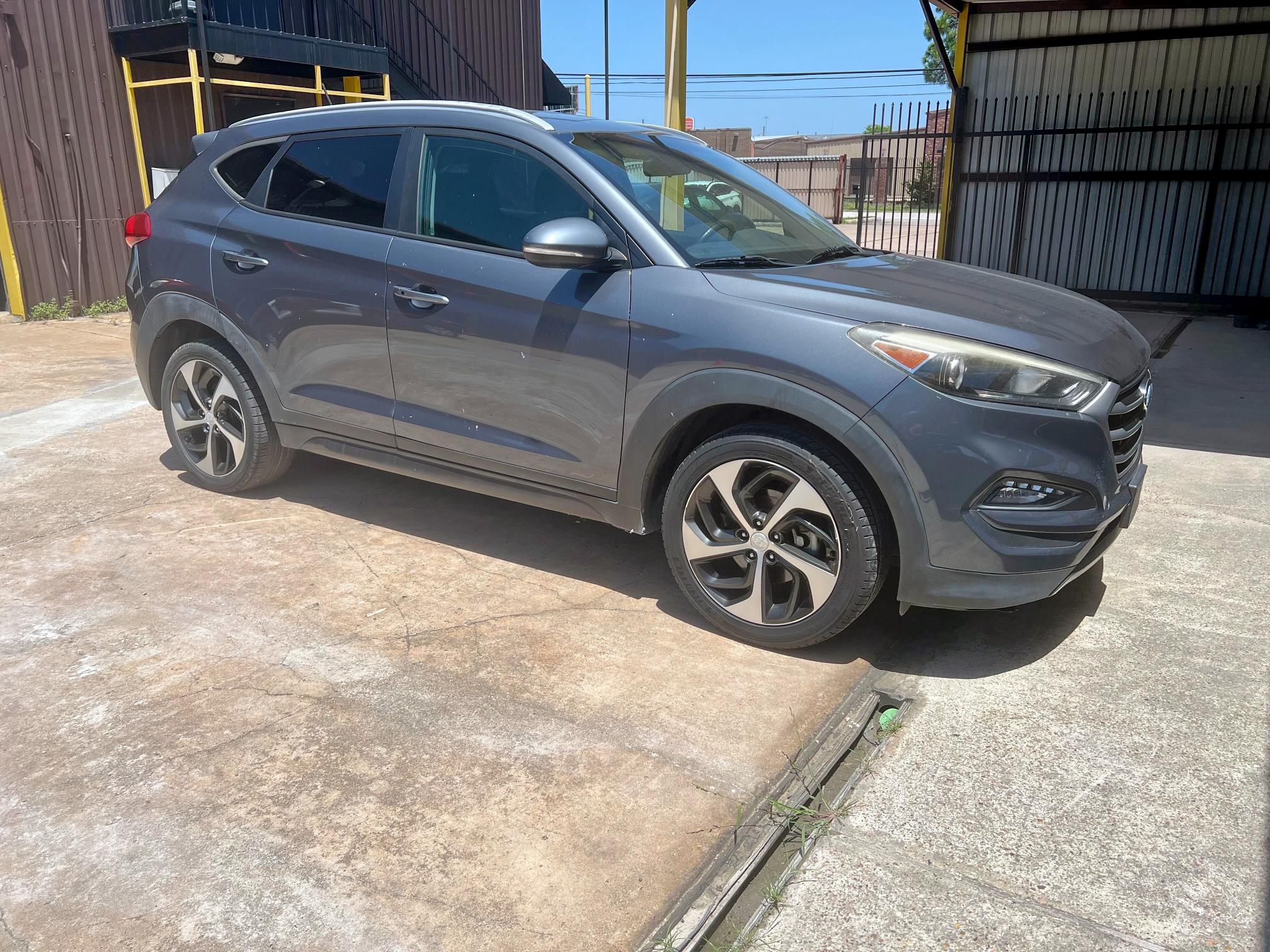 Photo 1 from auction – 2016 HYUNDAI TUCSON LIM with VIN KM8J33A2XGU126930