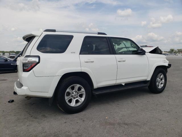 Photo 3 from auction – 2018 TOYOTA 4RUNNER SR with VIN JTEBU5JR6K5663307