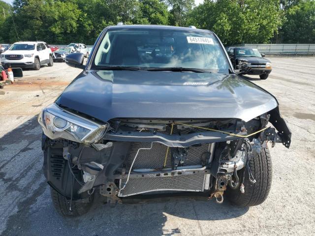 Photo 5 from auction – 2018 TOYOTA 4RUNNER SR with VIN JTEBU5JR3J5603449