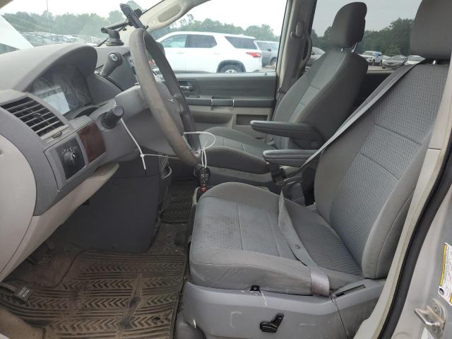 Photo 7 from auction – 2010 CHRYSLER TOWN & COU with VIN 2A4RR2D15AR387643