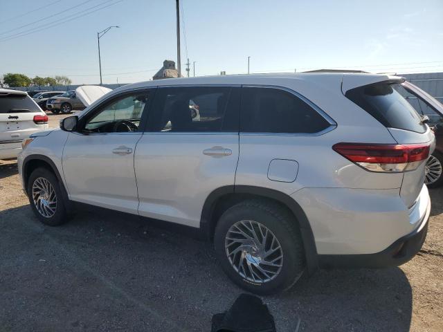 Photo 2 from auction – 2019 TOYOTA HIGHLANDER with VIN 5TDBZRFH0KS938239