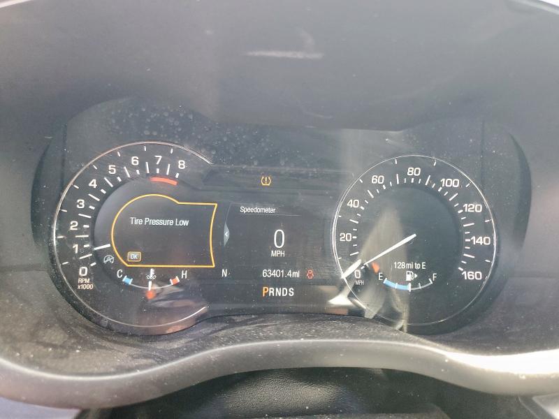 Photo 9 from auction – 2017 LINCOLN MKC SELECT with VIN 5LMCJ2C91HUL47723