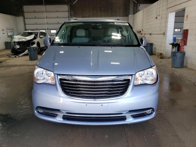 Photo 5 from auction – 2016 CHRYSLER TOWN & COU with VIN 2C4RC1BG5GR232091