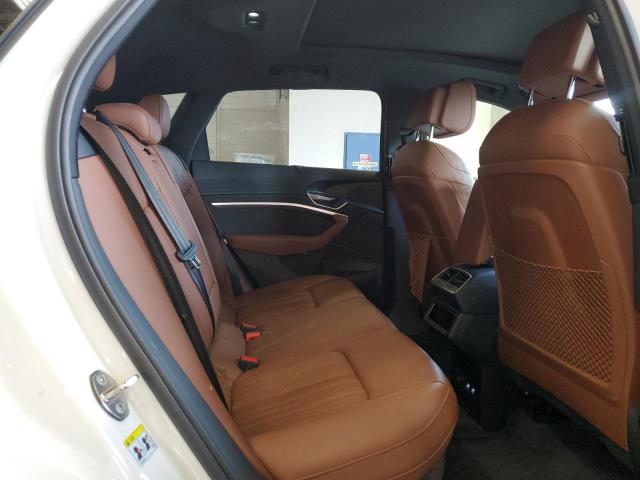 Photo 11 from auction – 2019 AUDI E-TRON PRE with VIN WA1VAAGE0KB023340